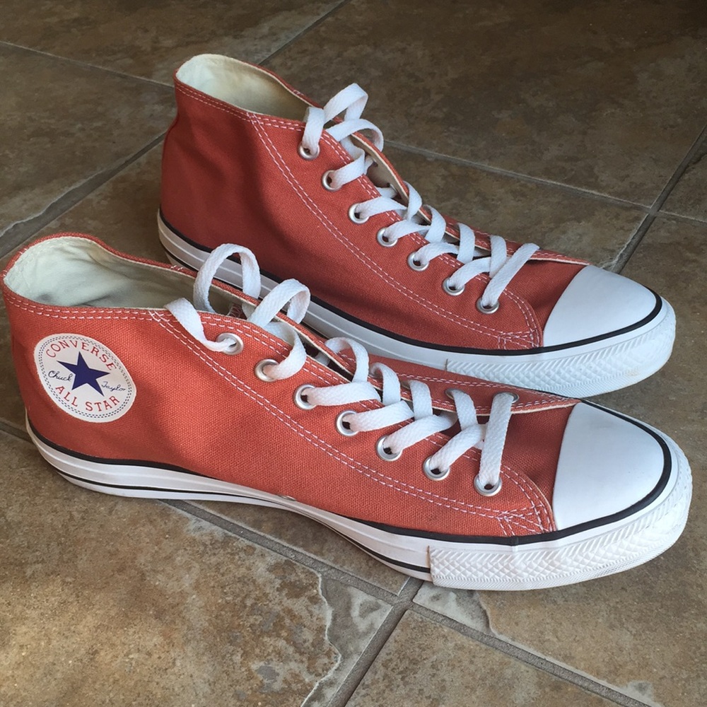 Converse All Star Chuck Taylor Mid Tops